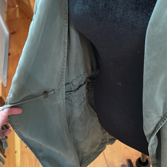 Drawstring cargo vest - Picture 5 of 5